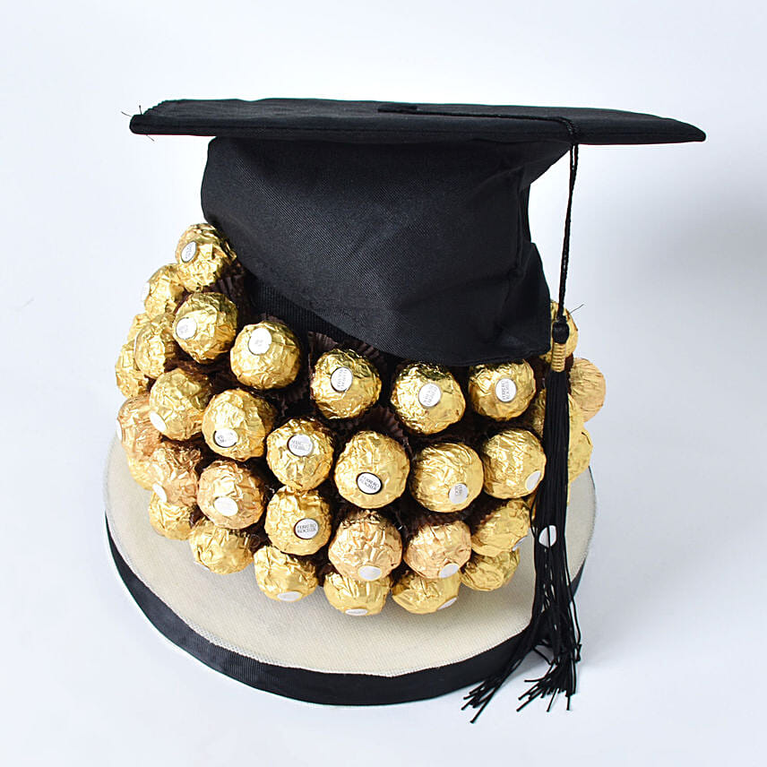 Graduation Chocolate Delight: Graduation Gift Hampers