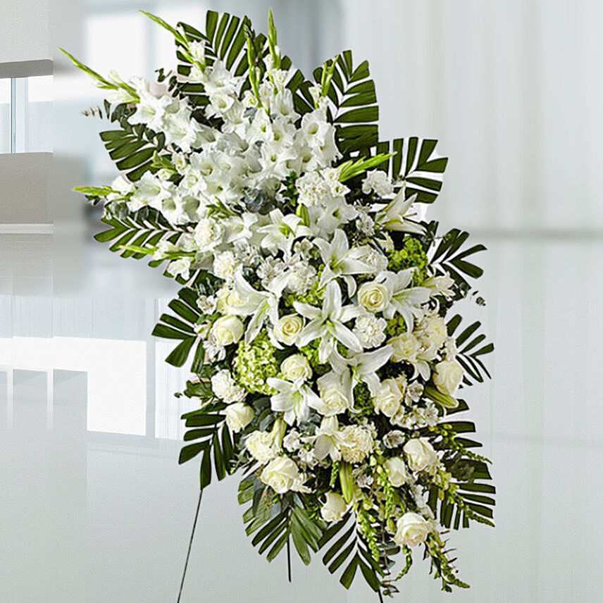 Luxurious White Flowers: Flower Wreath