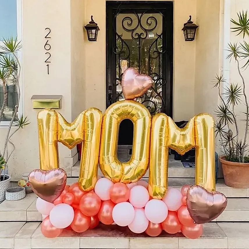 MOM Balloon Arrangement: Mothers Day Gifts to Ajman