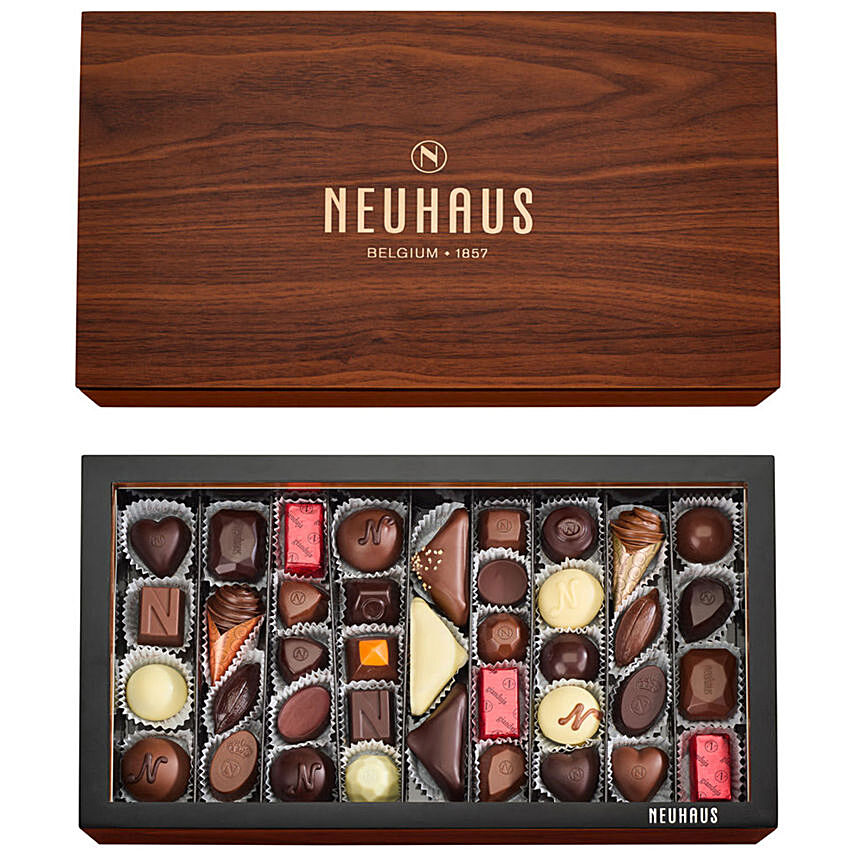 Neuhaus Wooden Hosting Box Masterpiece: Birthday Chocolates