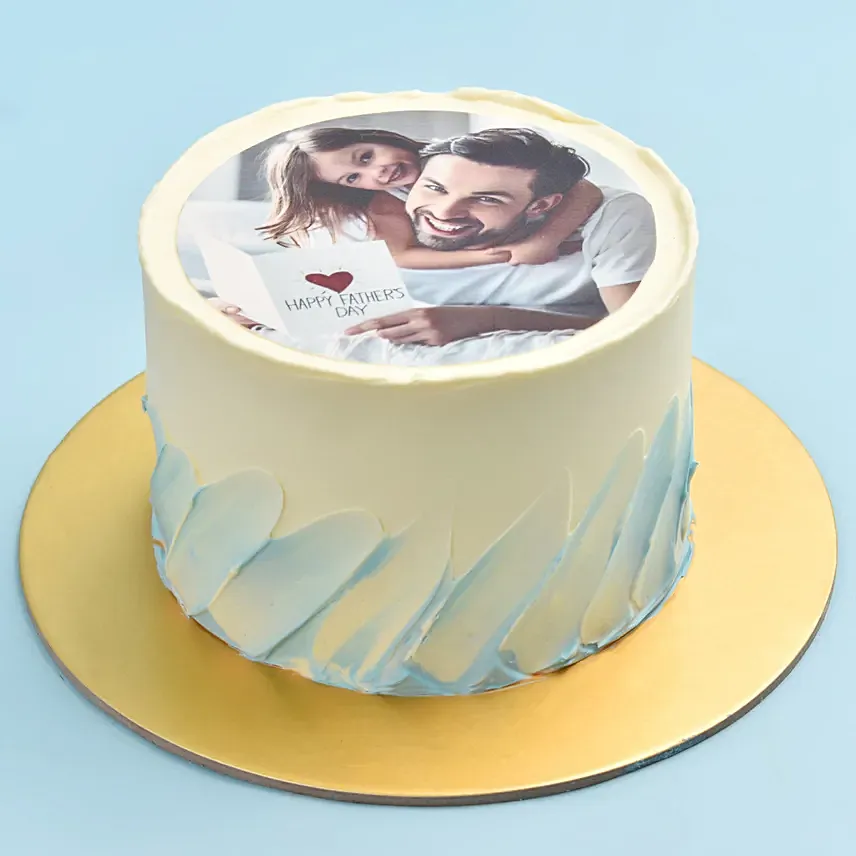 Personalised Delicious Cake 8 Portion: Customized Photo Cakes