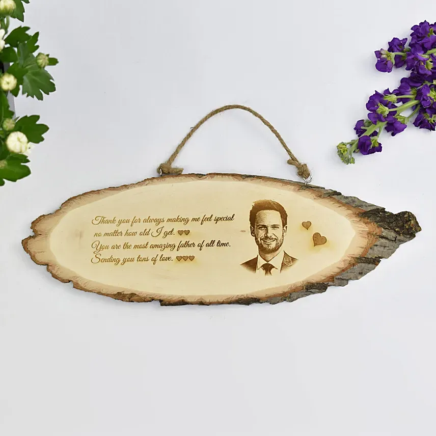 جذع خشبي منقوش عليه صورة وكتابة حسب الطلب: تصاميم هدايا عيد الأب