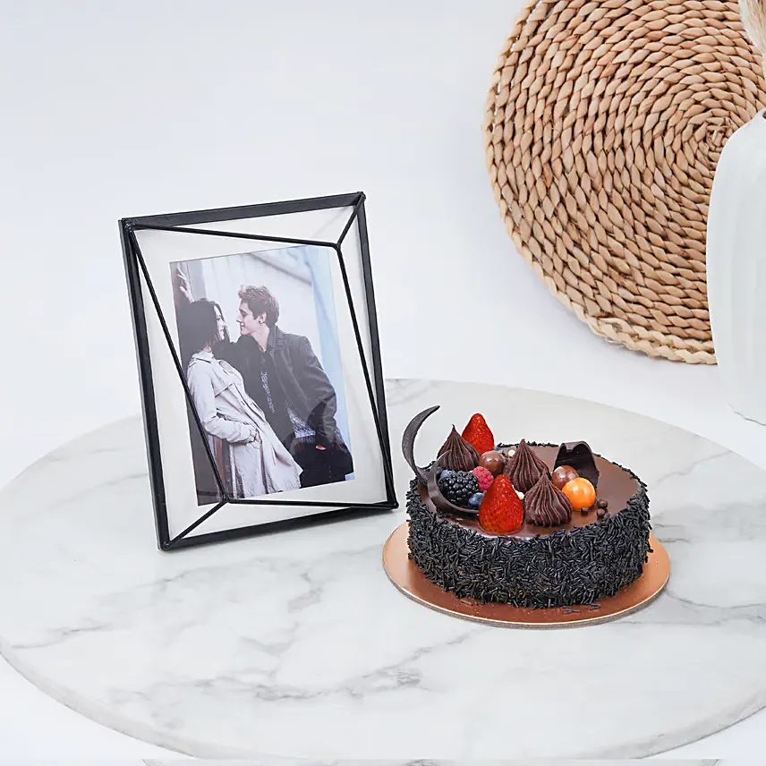 Photo Frame and Chocolate Fudge Cake Combo: Womens Day Cakes