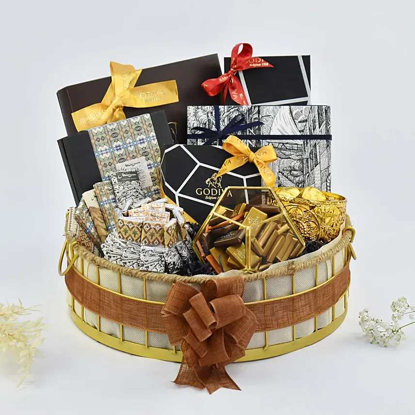 Premium Chocolate Collection Hamper: Ramadan Mubarak Chocolates