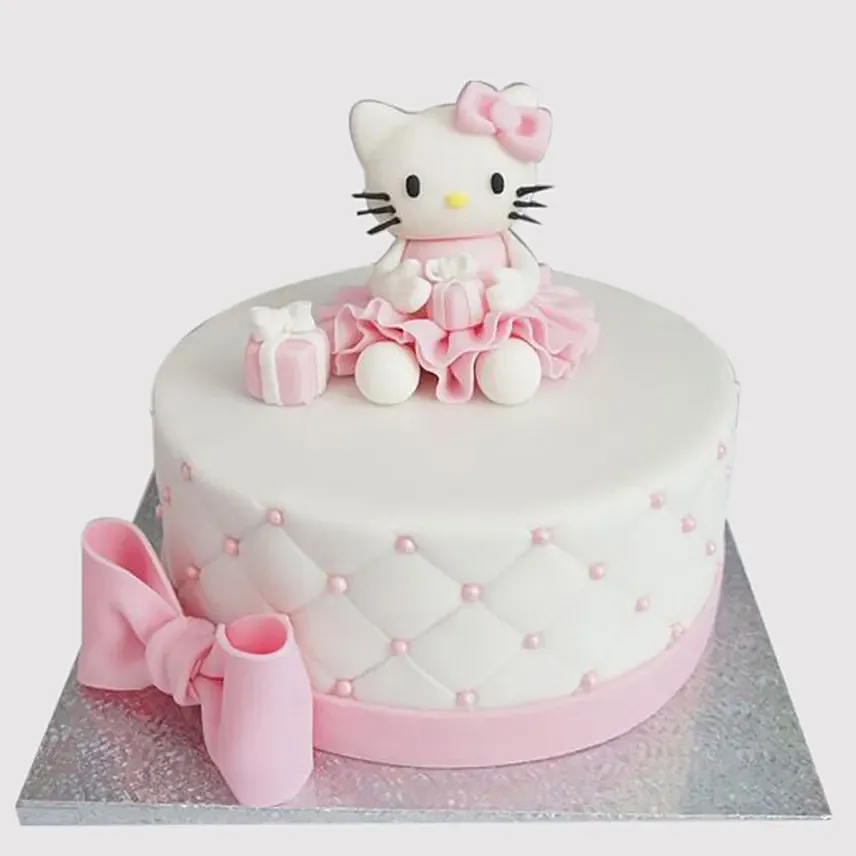 Princess Hello Kitty Cake: 