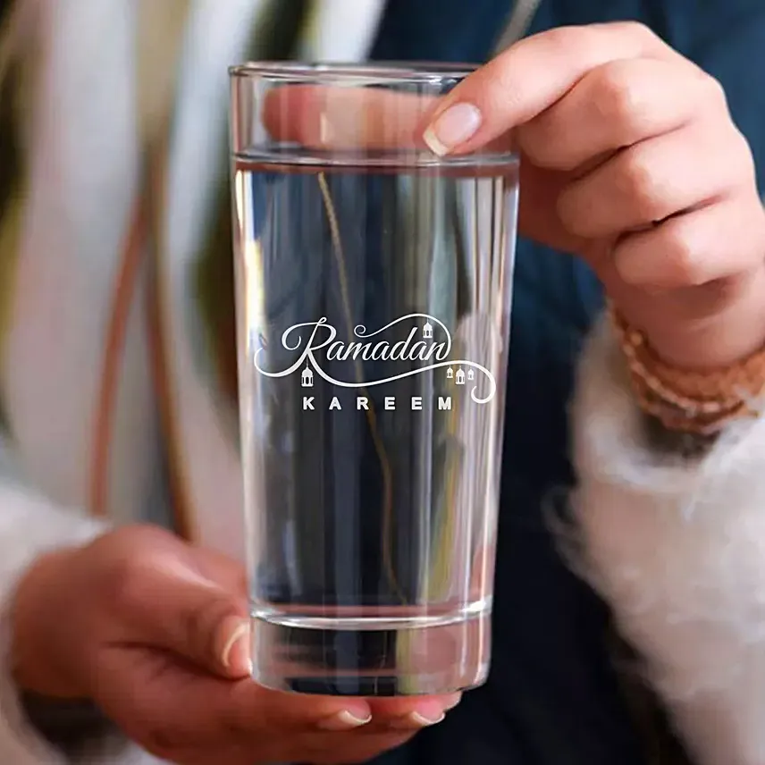 Ramadan Kareem Engraved Glass: 