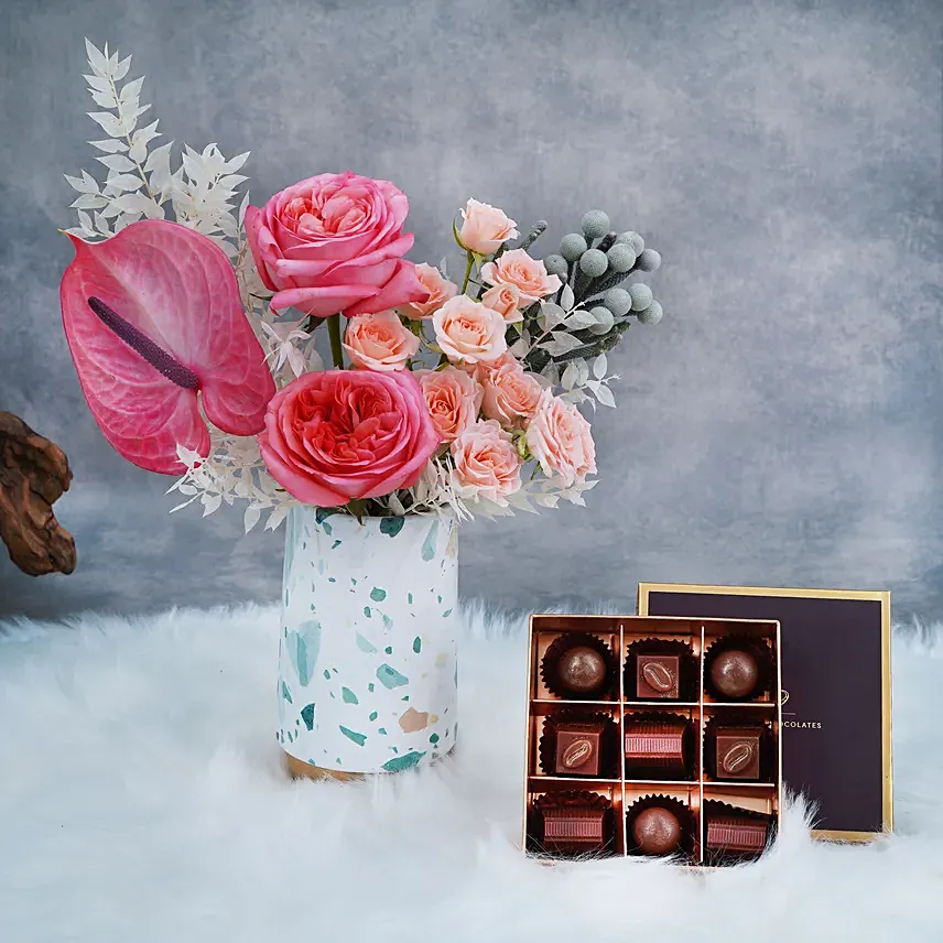 Roses In Premium Vase with Belgian Chocolates: Anniversary Flower Arrangements