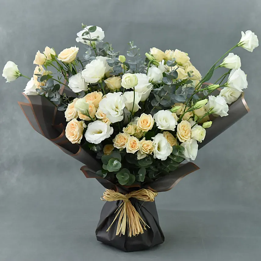 Spray Rose and Lisianthus Bouquet: Flower Delivery in Sharjah
