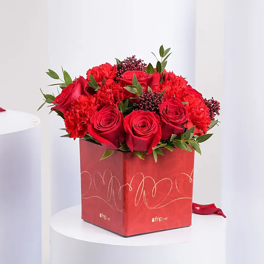 Stir My Heart Floral Expression: Kiss Day Gifts