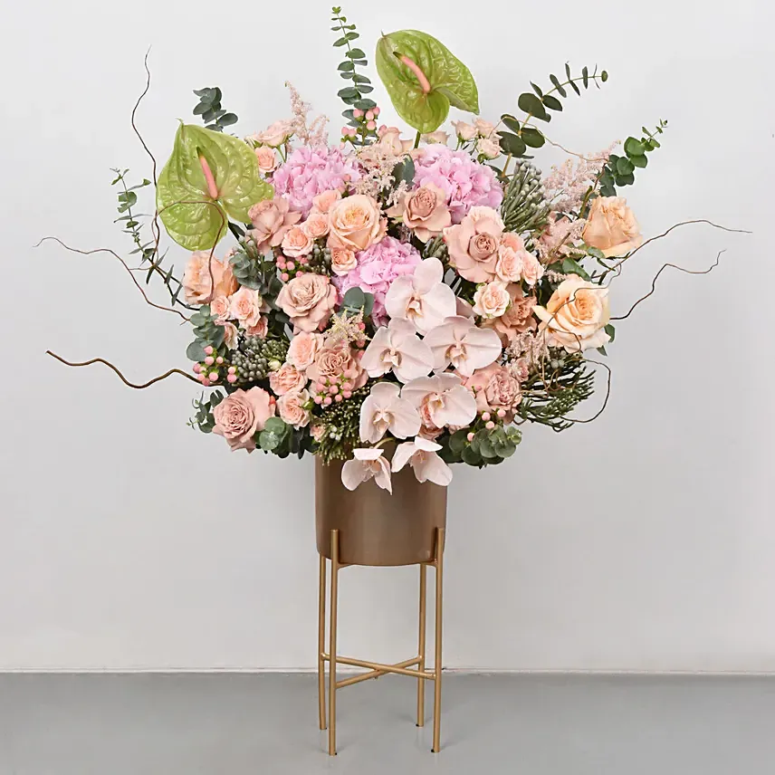 Stratling Flower Beauty: Luxury Flowers Dubai