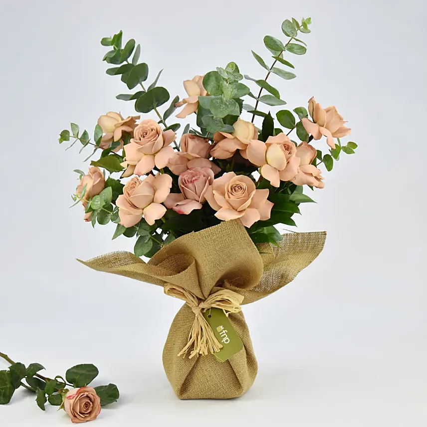 12 Cappuccino Rose Bouquet: Teachers Day Gifts 