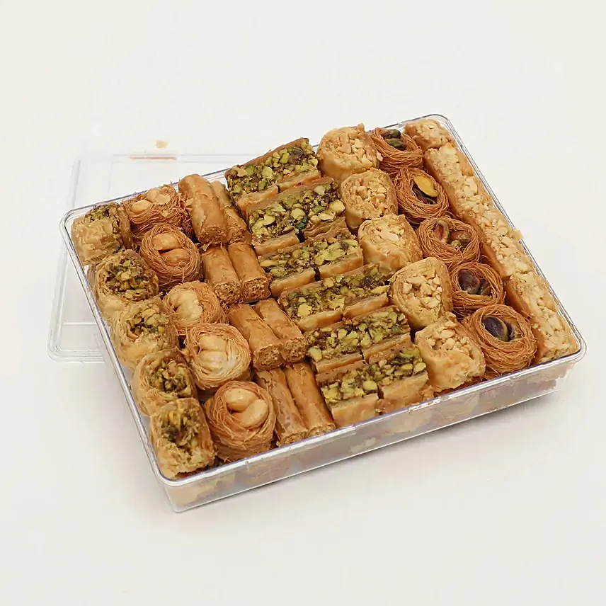 A Box of Assorted Baklava 835g: Arabic Sweets 