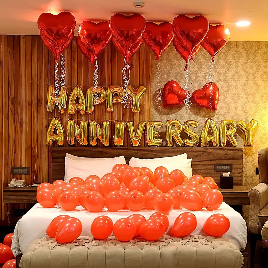 Anniversary Celebration Balloon Decoration: 50th Anniversary Gifts