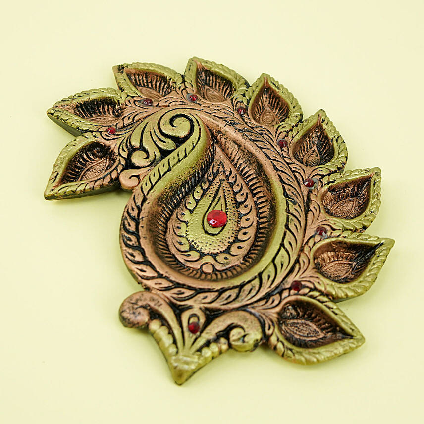 Auspicious 9 Designer Diyas Set: Diwali Diya