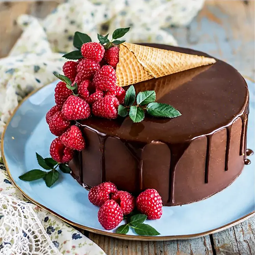 Chocolate Drip Ice Cream Cone Cake: Fudge Cakes