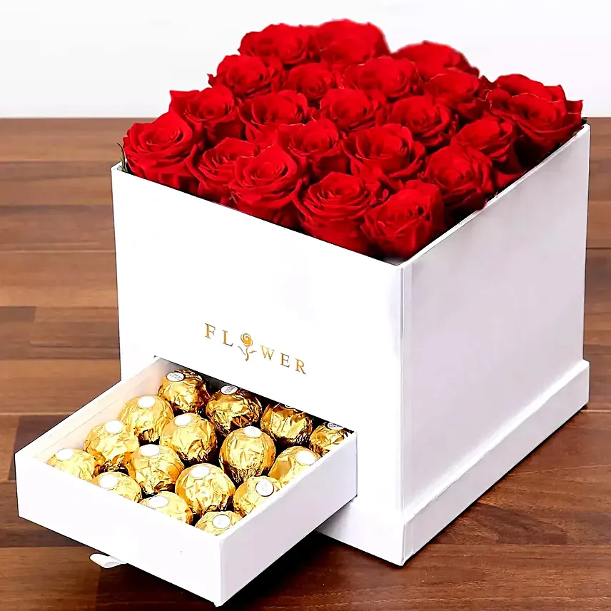 Classic Red Roses Arrangement: Exotic Flowers Delivery in UAE 