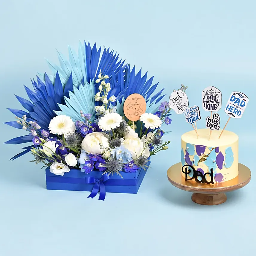 كيك مع باقة ورد مميزة زرقاء وبيضاء في بوكس أزرق: زهور وكيك يوم الأب