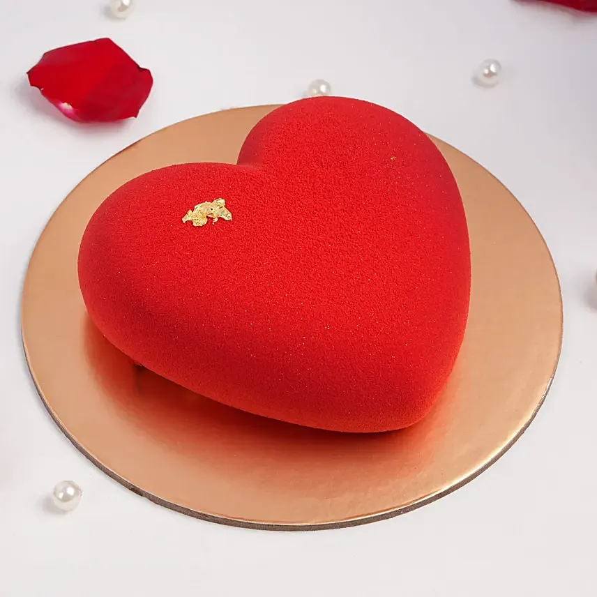 Heartful Of Love Cake: Kiss Day Gifts