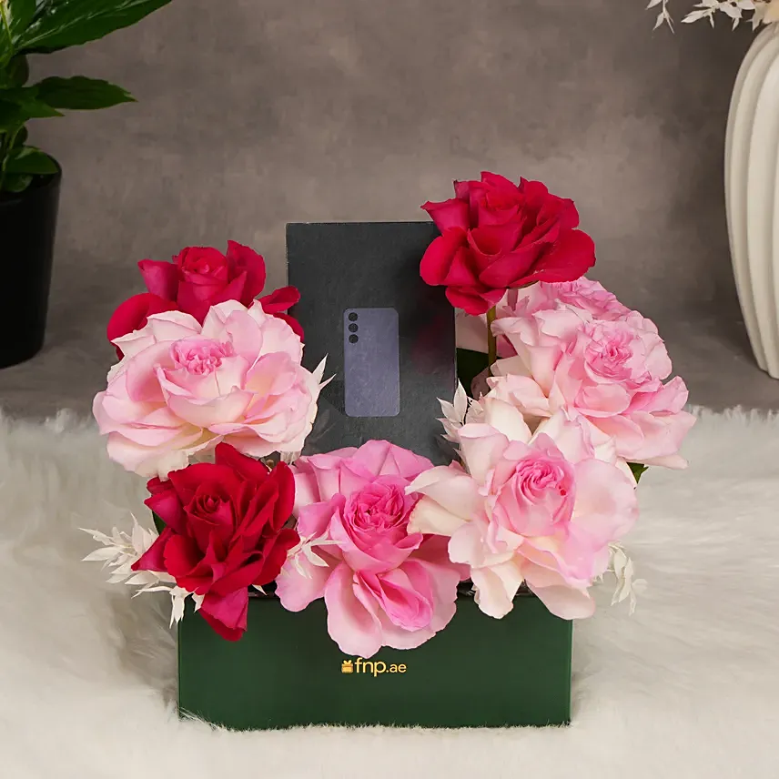 Samsung Galaxy S24 Plus 5G With Flowers: Valentine Gifts Dubai