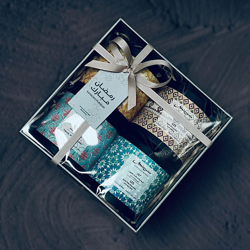 Noura Hamper Box By Mirzam: Mirzam Chocolates