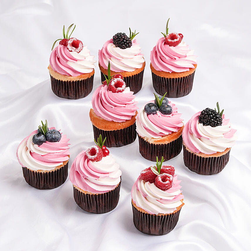 Flowers in Pink Cupcakes: 