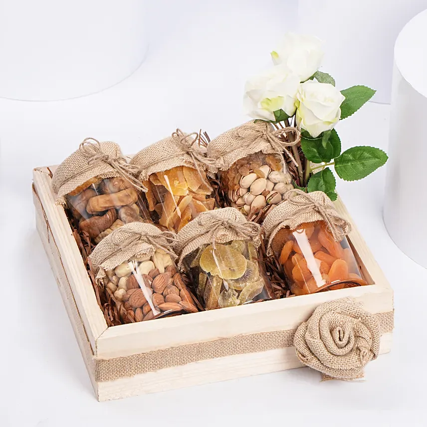 Special Treats Hamper: Farewell Gifts