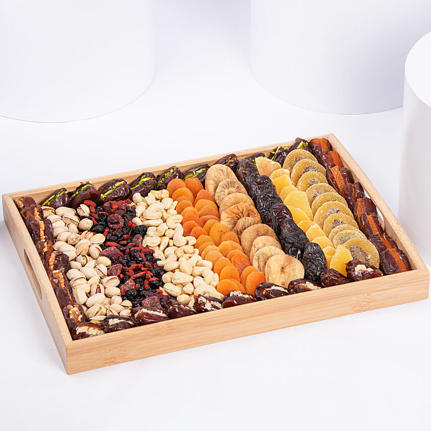 Dried n Dry Fruit Tray with Dates: Bhai Dooj Dry Fruit Hampers