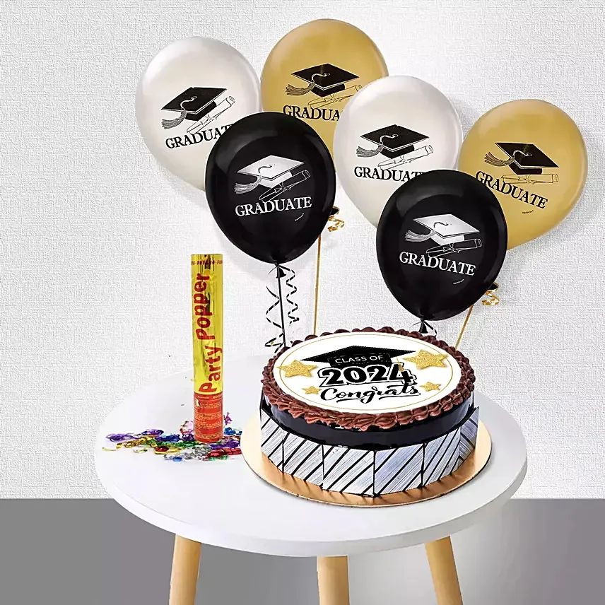 Graduation Celebration Combo With Cake: Graduation Gifts
