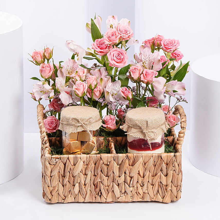 Cake Chocolates And Flowers Basket: Gifts Combos 