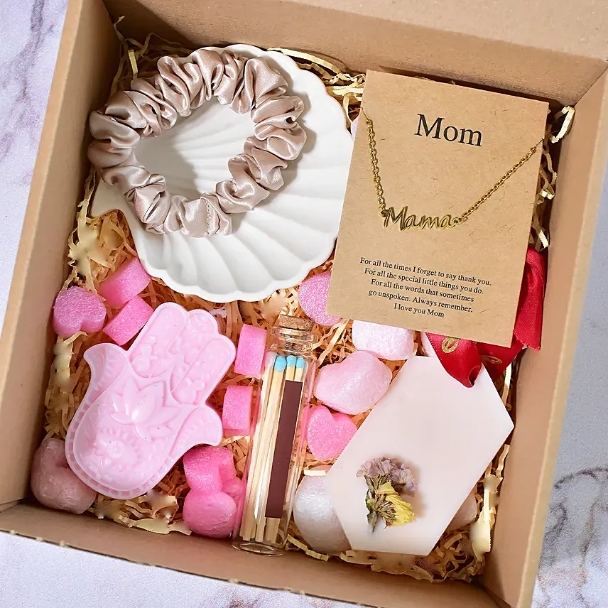 Candle Set for Mom: Mothers Day Gift Hamper