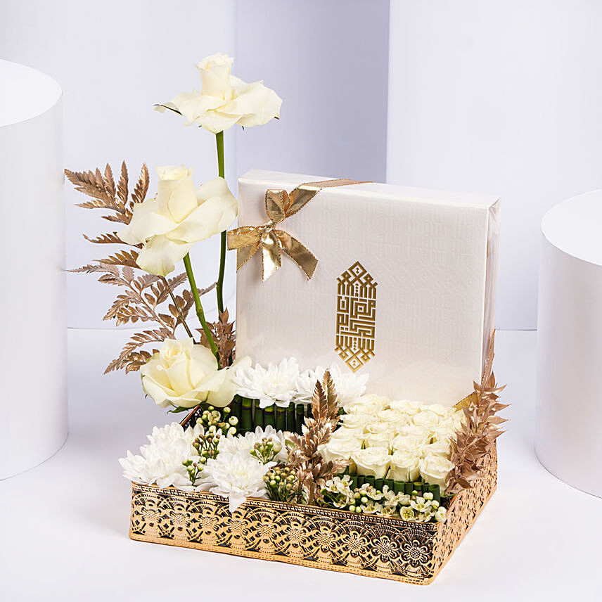Bateel Pearl Medium Gift Set Assorted in Golden Flowers Tray: 