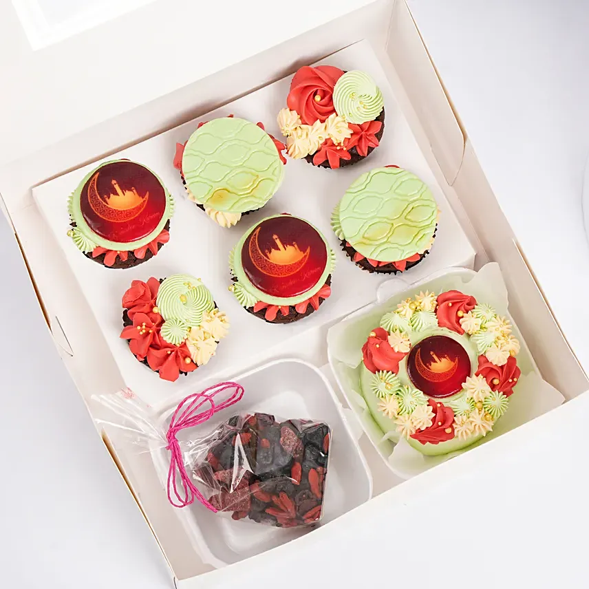 Ramadan Mubarak Bento Cake Cupcakes & Dry Fruits: Ramadan Gifts