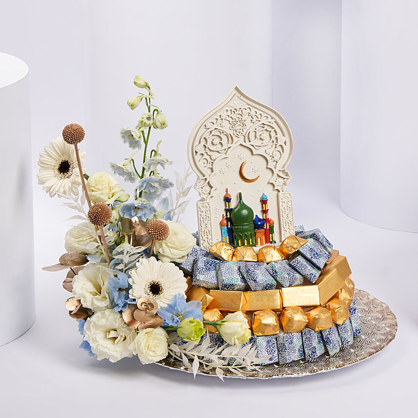 Chocolates and Flowers Festive Platter: Gifts Combos 