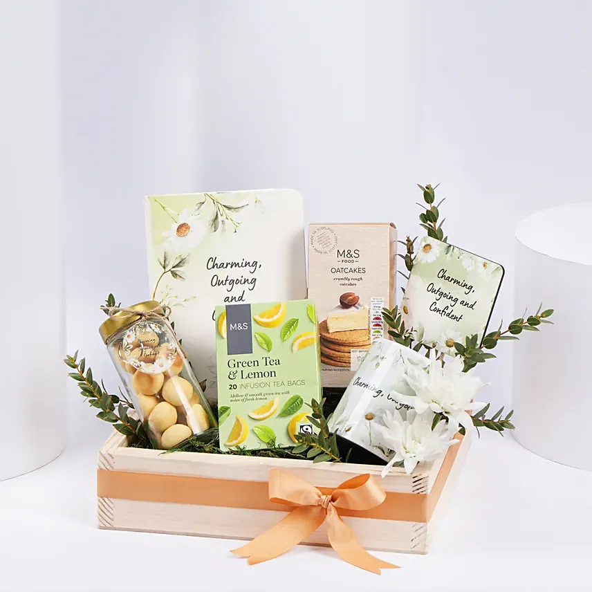 Daisy Theme Birthday Wishes Hamper: Birthday Gift Hampers