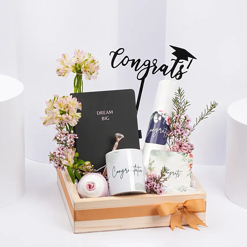 Dream Big Graduation Hamper: Gift Hampers 