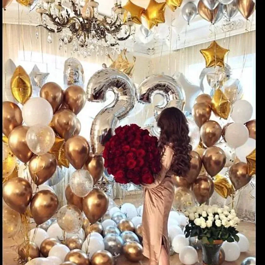 Flowers and Balloon Grand Wishes Room Decoration: Experiential Gifts