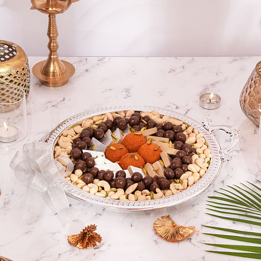 Mithai & Nuts Platter: Diwali Sweets