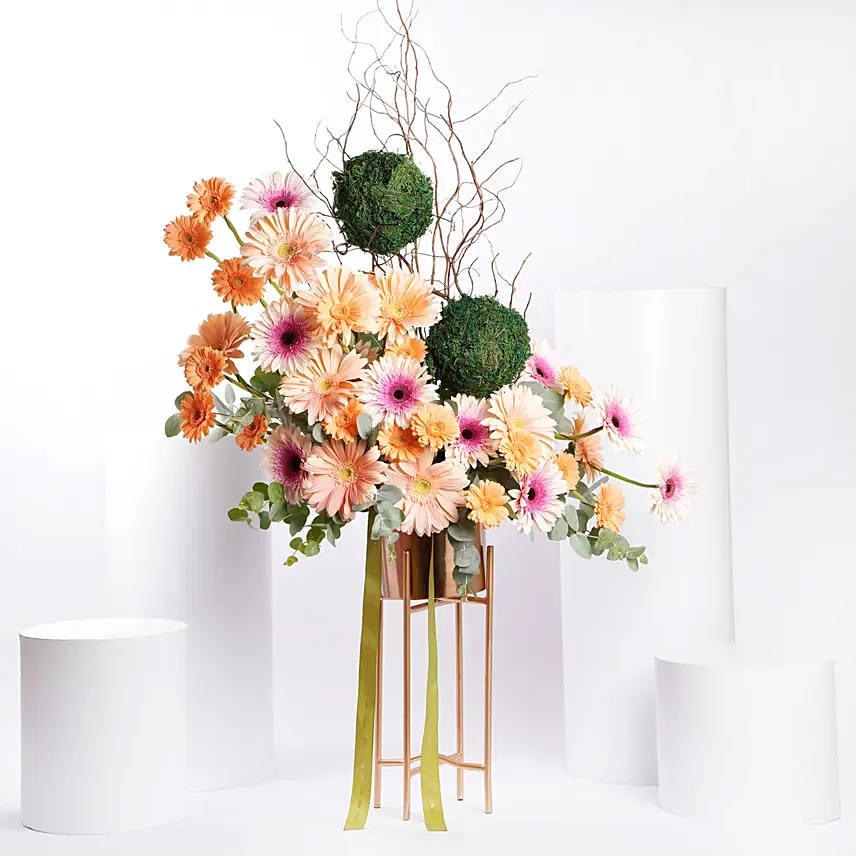 The Garden Throne: Flowers Stand Arrangement