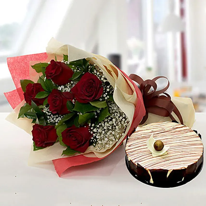 Enchanting Rose Bouquet With Marble Cake LB: Cakes to Beirut