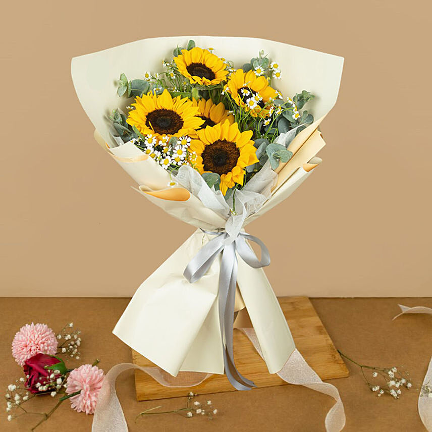 Graceful Sunflower Beautifully Wrapped Bouquet: 