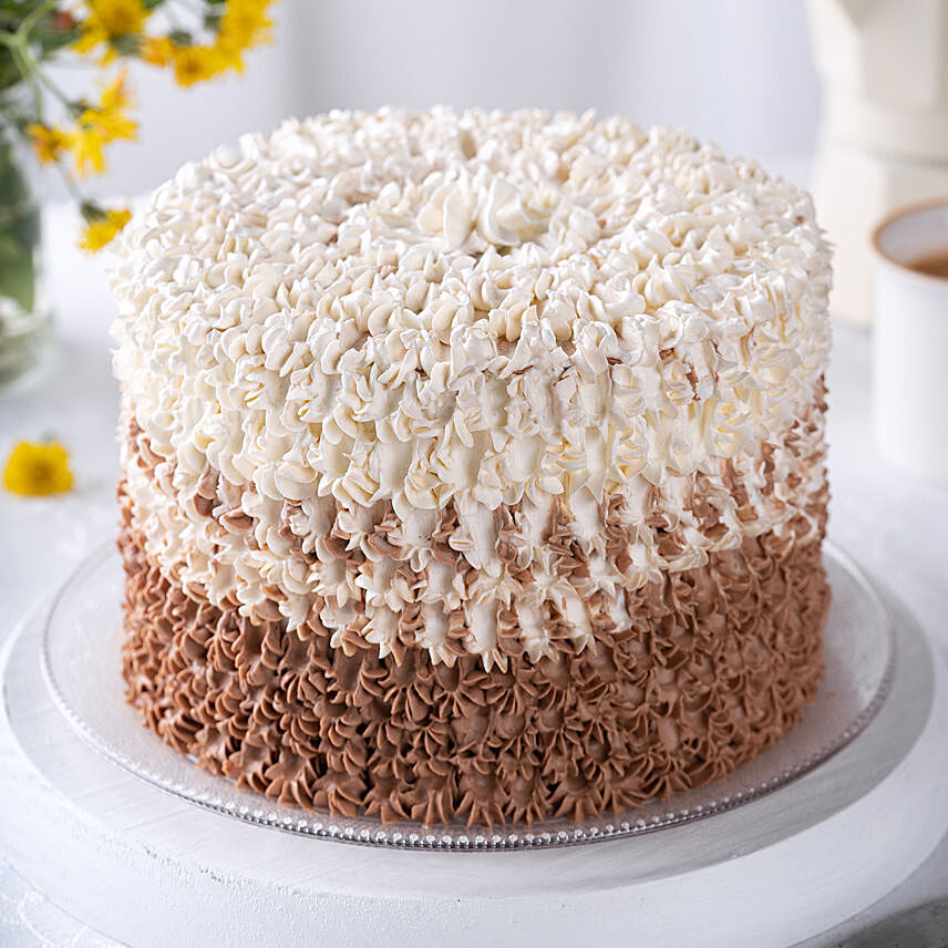 Swirly Chocolate Cream Cake: 