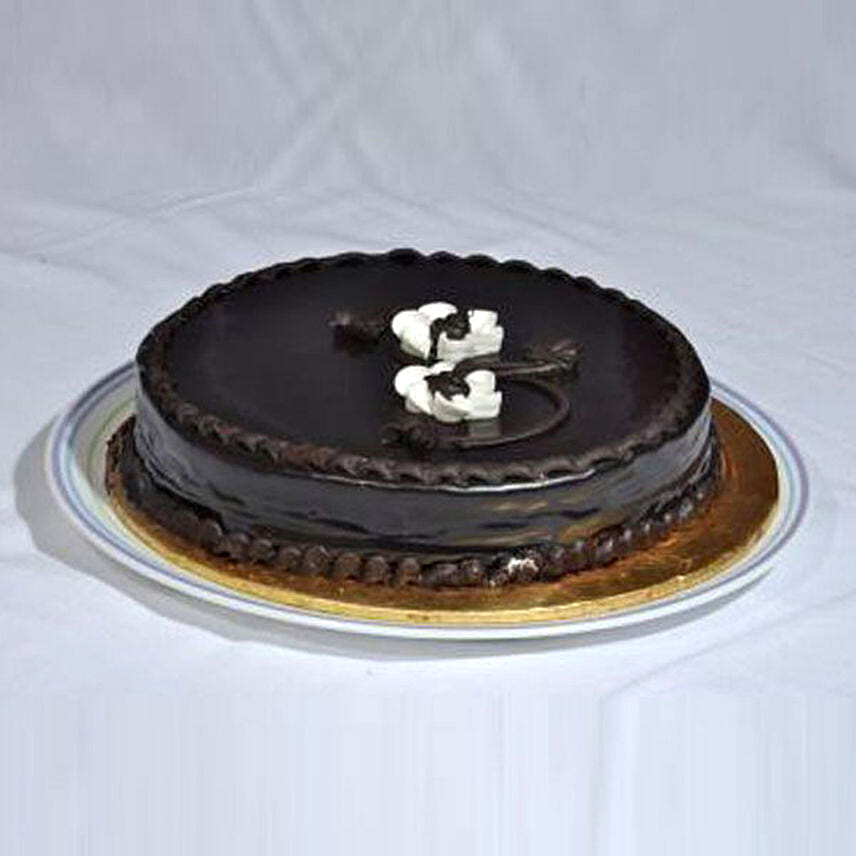 Delicious Chocolate Fudge Cake: Send Cakes To Pakistan