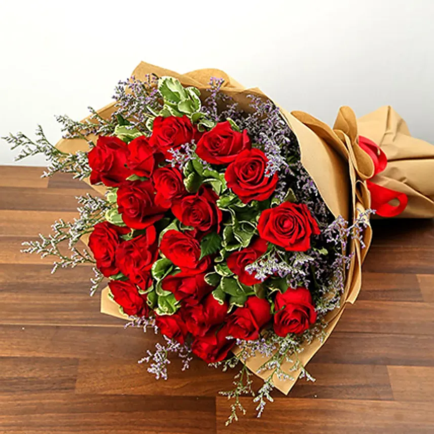 Bouquet Of 20 Red Roses QT: Send Combos To Qatar