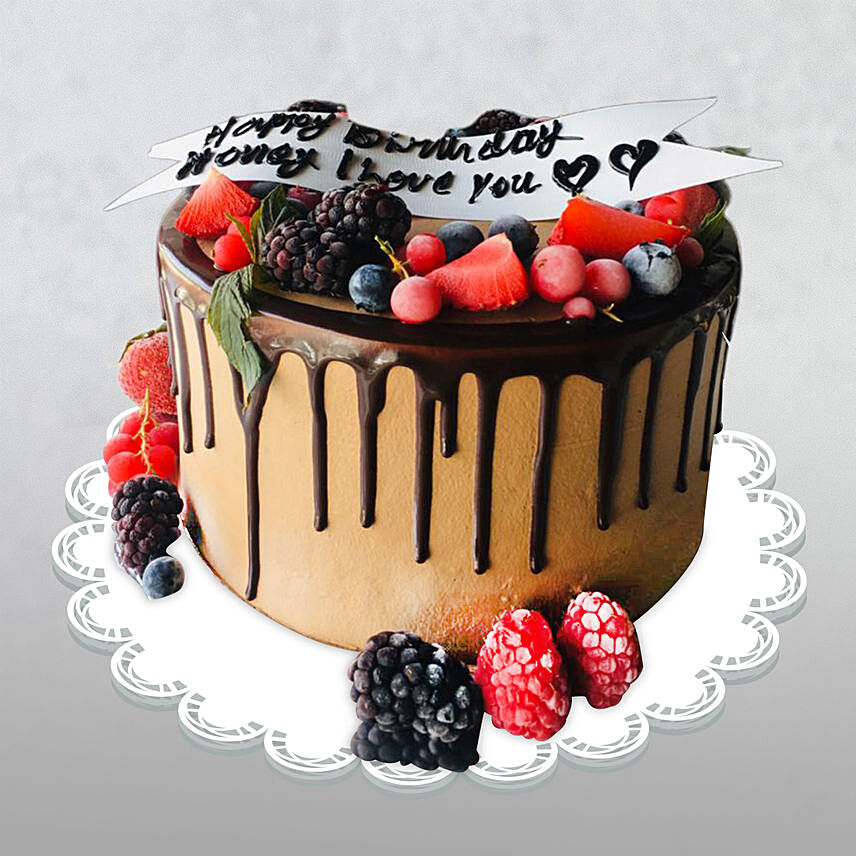 Loaded Love Choco Berry Cake: Fathers Day Gifts to Qatar