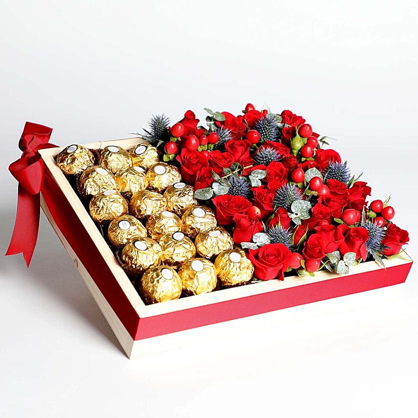 Exotic Roses And Chocolates Arrangement: Send Flowers N Chocolates to Qatar