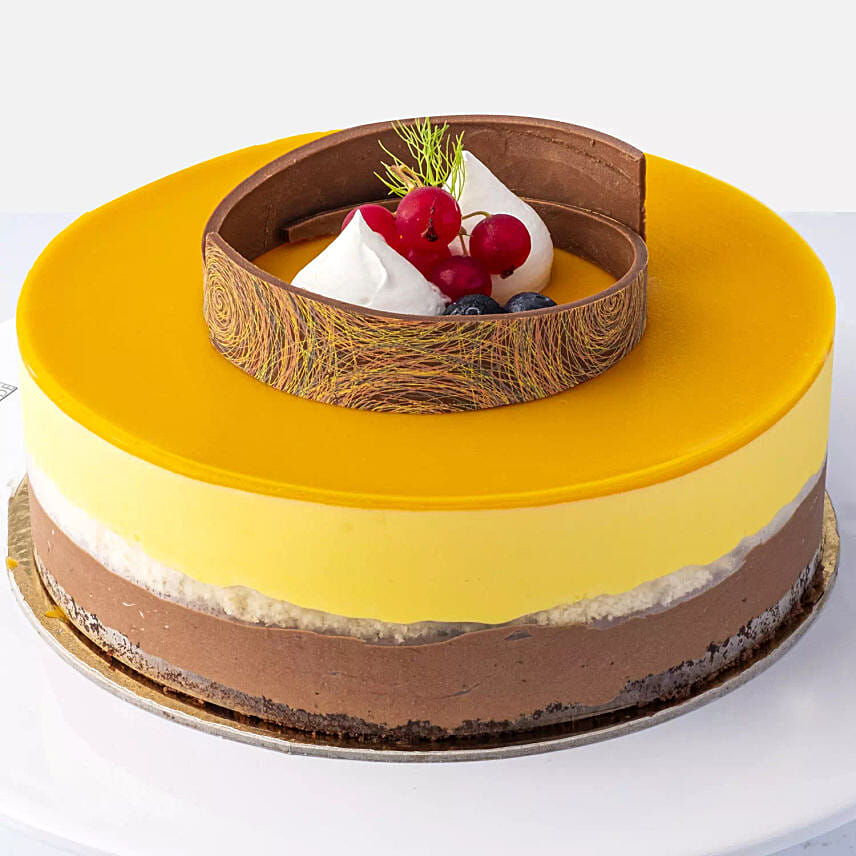 Lovely Mango Cake Four Portions: Cake Delivery in Qatar