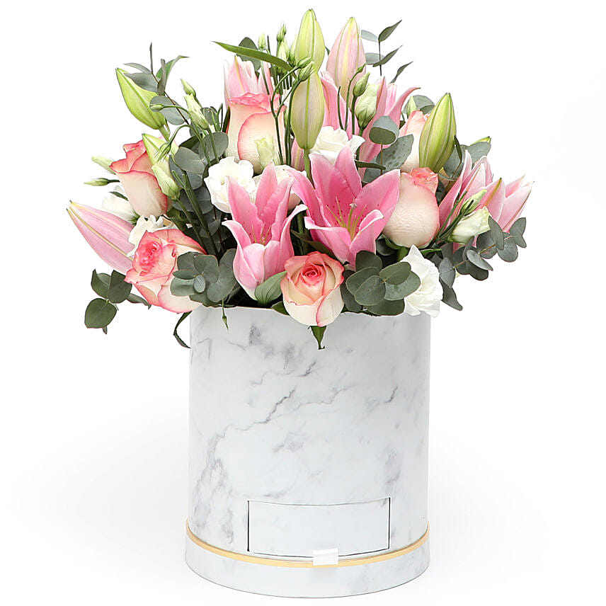 For The Lady Luck: Send Flowers to Qatar