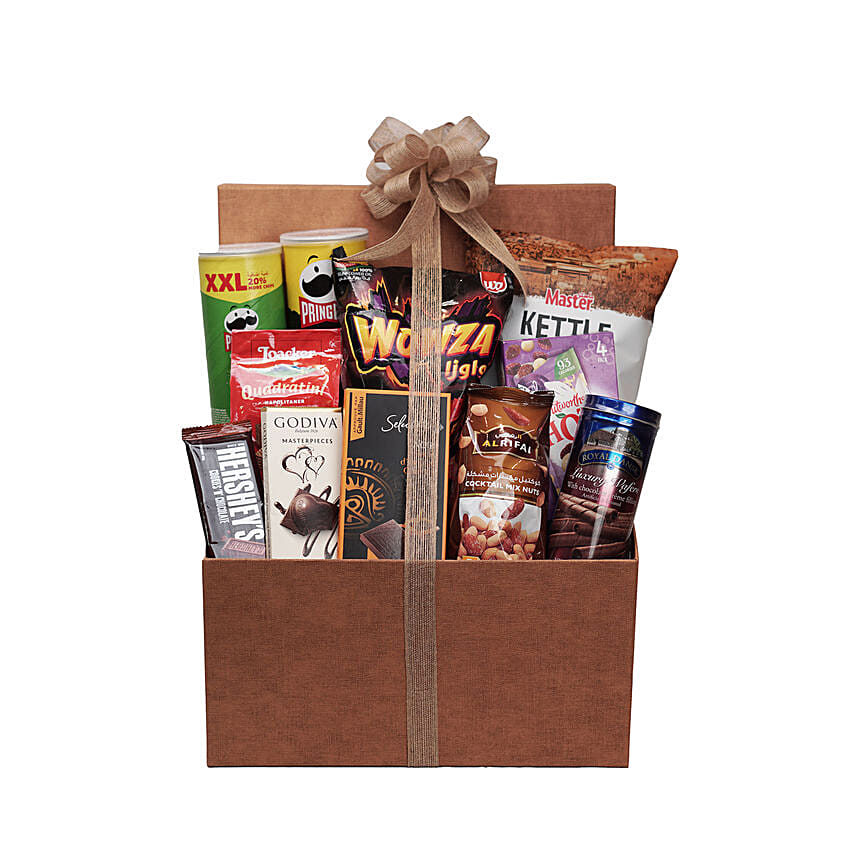 Sweet & Savoury Treats Box Hamper: 