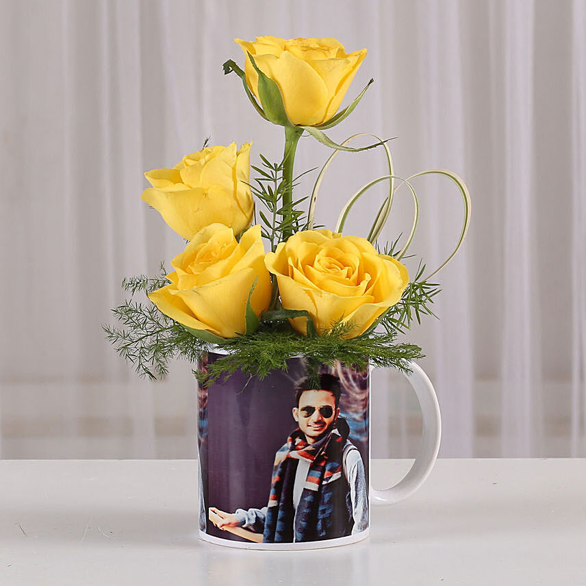 Yellow Roses In Personalised Mug: 