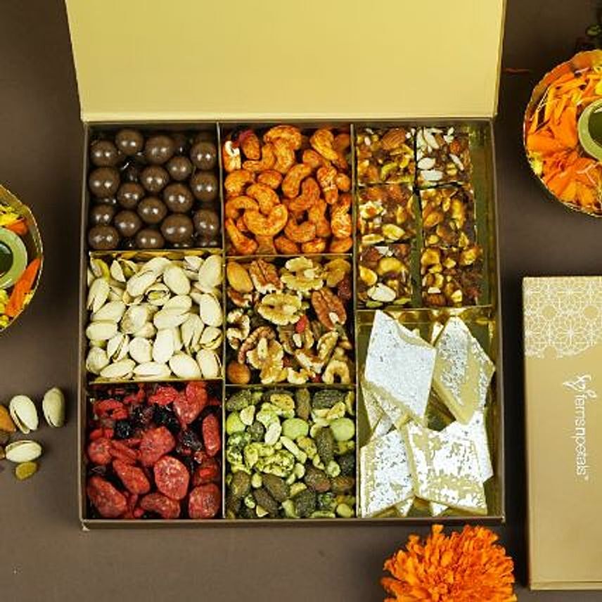 Berries Dry Fruits N Sweets Box: Send Sweets To Qatar